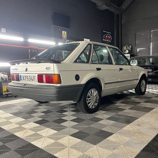 Ford Escort Ghia 1.6 (1989)