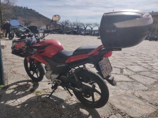 Honda CBF 125 Roja y Negra