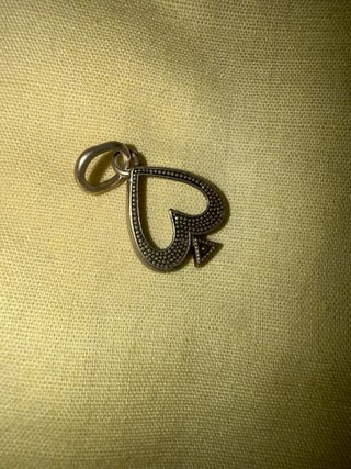 Pulsera Pandora Plata y Negra. Mas bien guardada.