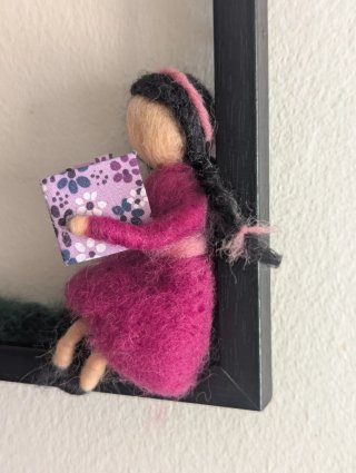 Quadro stile Waldorf bambina e pioggia