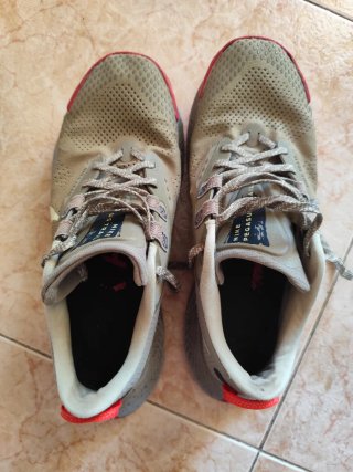 Nike Trail Zapatillas Beige y Rojo