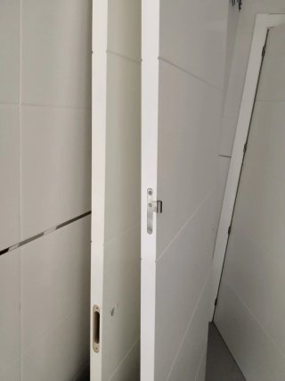 Puertas madera maciza blancas