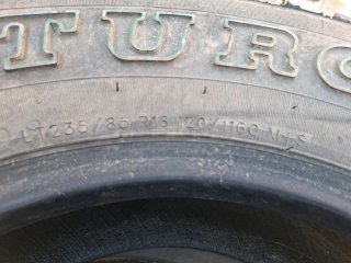 5 Ruedas GT Radial Adventuro M/T Tacos Usadas