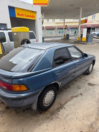 Mazda 323 1998