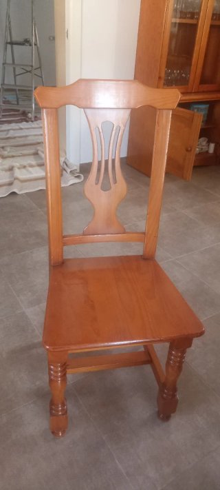 Mesa de comedor y 6 sillas de madera y mesa tv