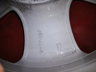 Llantas BMW 16 pulgadas de aluminio con cubiertas