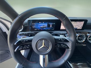 Mercedes-Benz Clase A 200 - 5.400 kms - Nacional