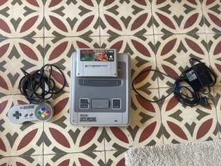Super Nintendo + Juego + Mando + Adaptador