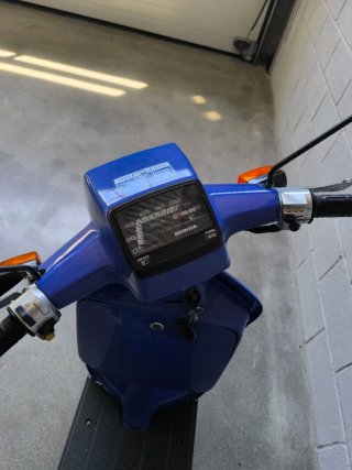 Honda SH 75 Scooter Azul