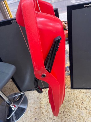 Trineo de plástico rojo 93x49