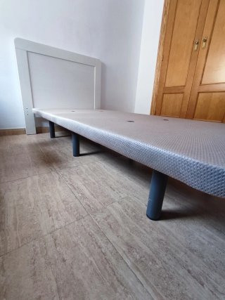 Somier tapizado 90x190 y cabecero