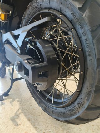 Cubre Cadena Voge 625 DSX / 525 DSX Negro