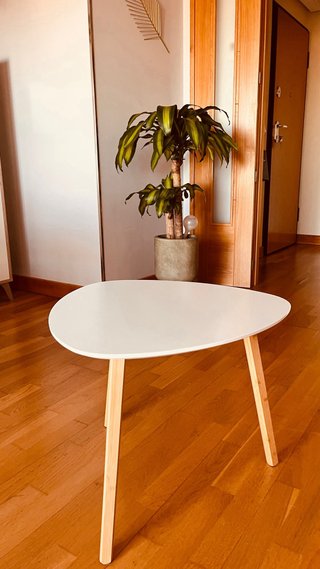 Mesa auxiliar nórdica bambú y MDF