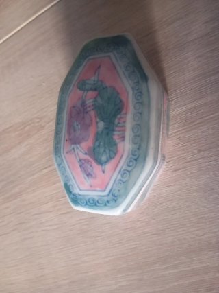 Figure di Gatti in Porcellana e Resina