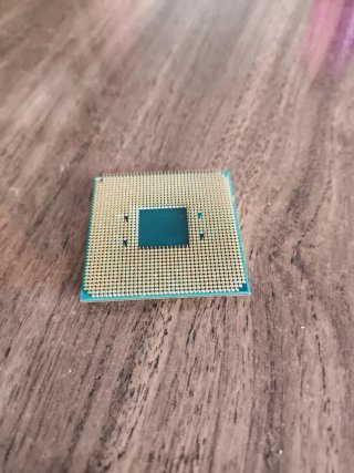 AMD Ryzen 5 3400G con caja y disipador