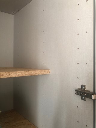 Armario alto puertas cristal y madera