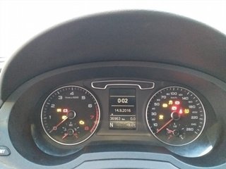 AUDI Q3 (8U)