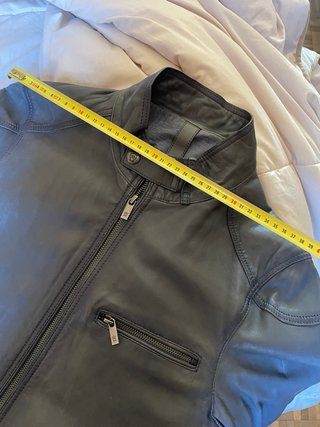 Chaqueta de piel gris