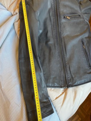 Chaqueta de piel gris