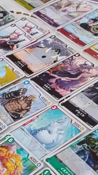 Lote de 131 cartas One Piece