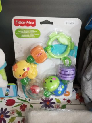 Lote regalo bebé: peluche, ropa y manta