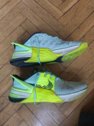 Nike Metcon 8 FlyEase Verde/Amarillo talla 41