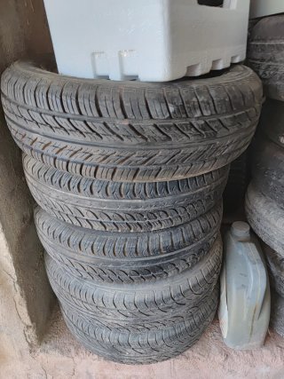 Ruedas completas de Seat Panda y de remolque