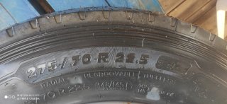 Neumático Michelin con llanta 275/70/22,5