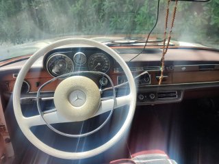 Mercedes-Benz 200d 1965