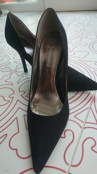 NUEVOS Zapatos estilete de tacón fino negros