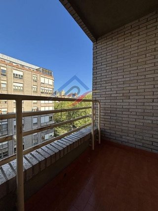 Piso en alquiler en Numancia - San Fernando en Santander