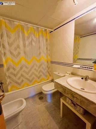 Piso en venta en Torrequebrada en Benalmádena