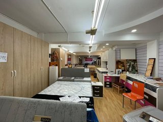 Local comercial en venta en Gavarra en Cornellà de Llobregat