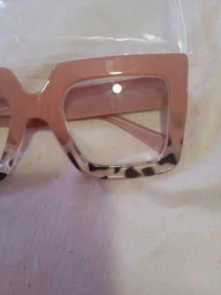 Gafas de aumento cuadradas
