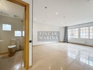 Casa adosada en alquiler en Passeig Maragall - Zona Estació en Gavà