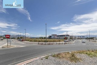 Solar en venta en Barrio de Zaidín en Granada