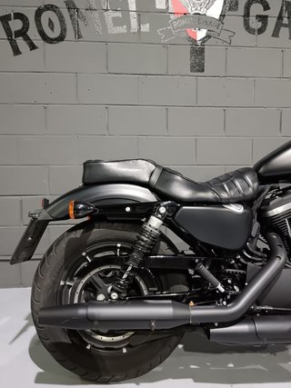 Harley Davidson Sportster Iron Negra