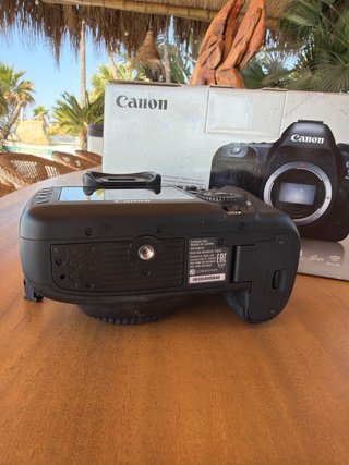 Canon EOS 5D Mark IV como nueva