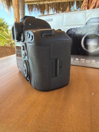 Canon EOS 5D Mark IV como nueva
