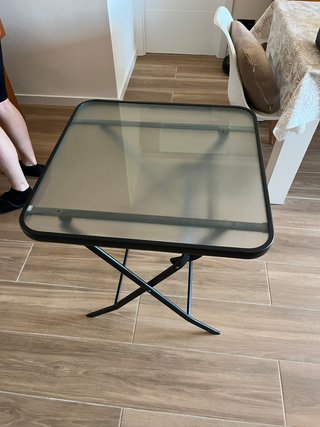 Mesa auxiliar cristal y metal