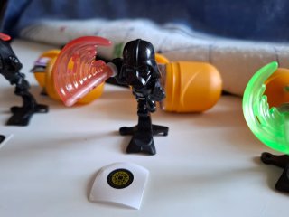 Figuras Star Wars Kinder: Yoda Vader Kylo Ren Leia