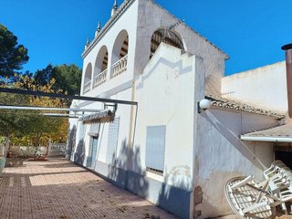 Chalet en venta en Yecla