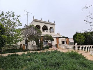 Chalet en venta en Yecla