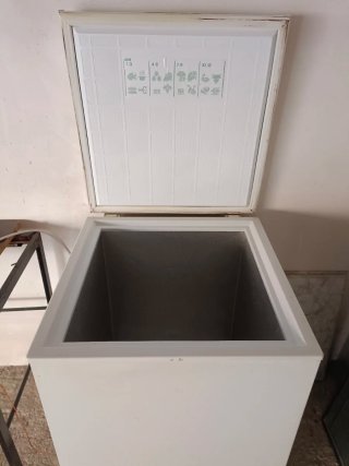 Congelador horizontal para reparar