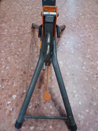 Apoya puertas Legna AP-70N