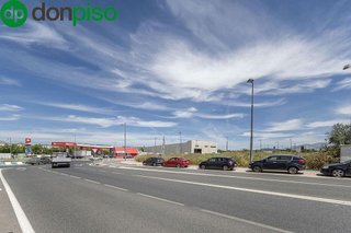 Solar en venta en Barrio de Zaidín en Granada