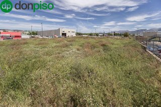 Solar en venta en Barrio de Zaidín en Granada