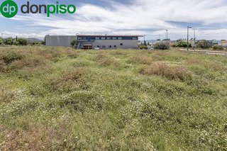 Solar en venta en Barrio de Zaidín en Granada