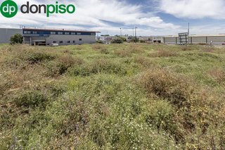 Solar en venta en Barrio de Zaidín en Granada