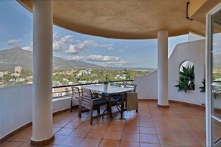 Piso en alquiler en Nueva Andalucía centro en Marbella